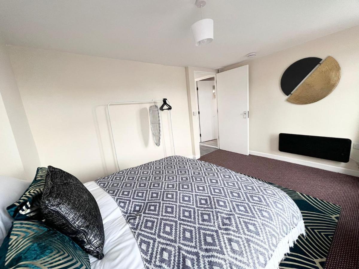 Taunton Inn Экстерьер фото